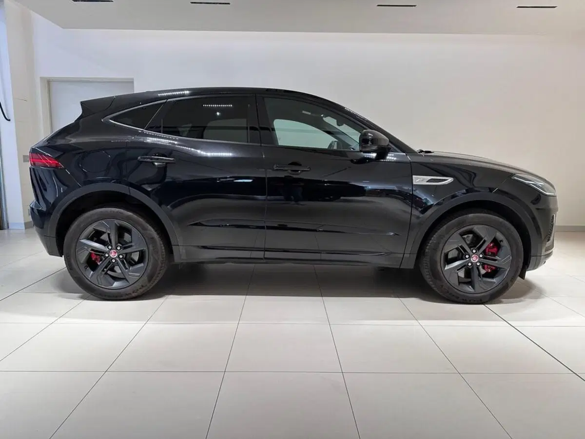 Jaguar E-Pace usata a Varese (4)