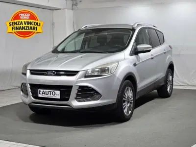 Ford Kuga 2.0 TDCI 140 CV 4WD Powershift Plus del 2014 usata a Montagna in Valtellina