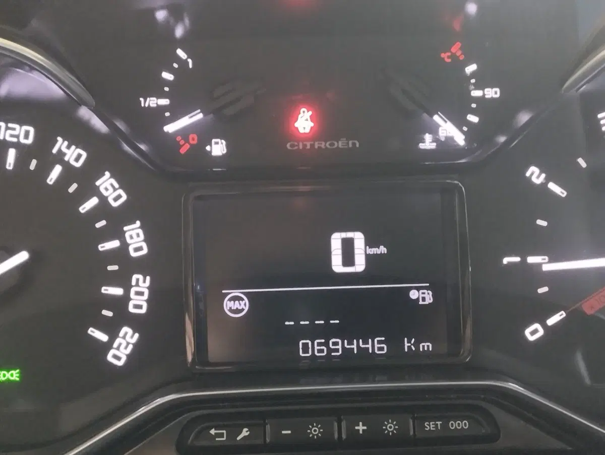 Citroen C3 Aircross usata a Asti (14)