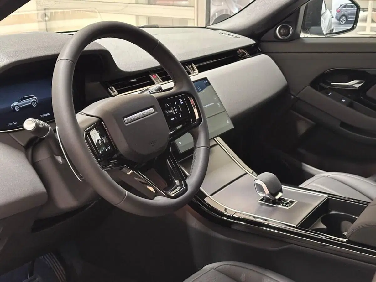 Land Rover Range Rover Evoque nuova a Varese (10)