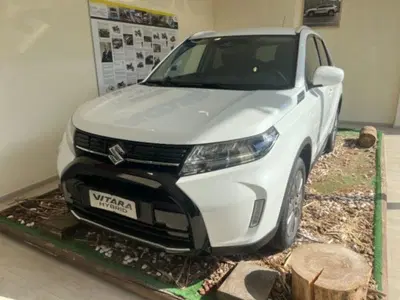 Suzuki Vitara 1.4 Hybrid Easy Cool nuova a Torino