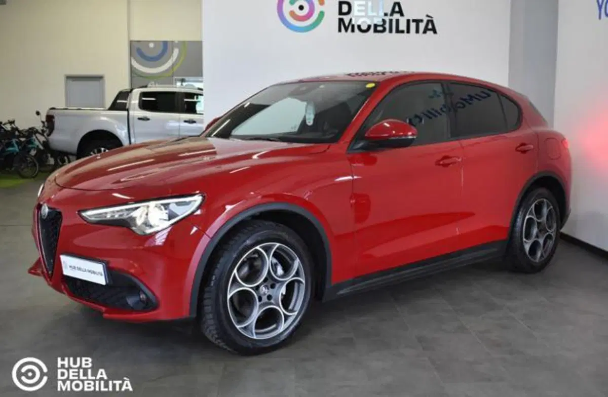 Alfa Romeo Stelvio usata a Perugia (3)