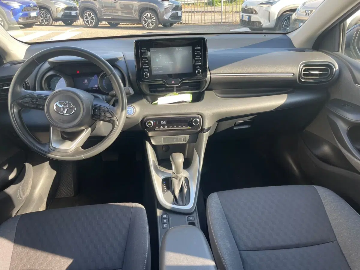 Toyota Yaris usata a Piacenza (12)