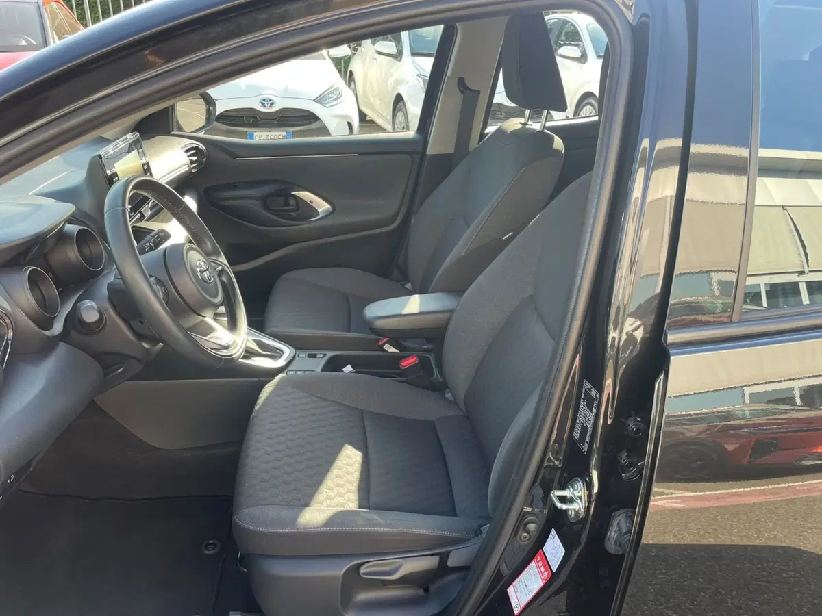 Toyota Yaris usata a Piacenza (14)