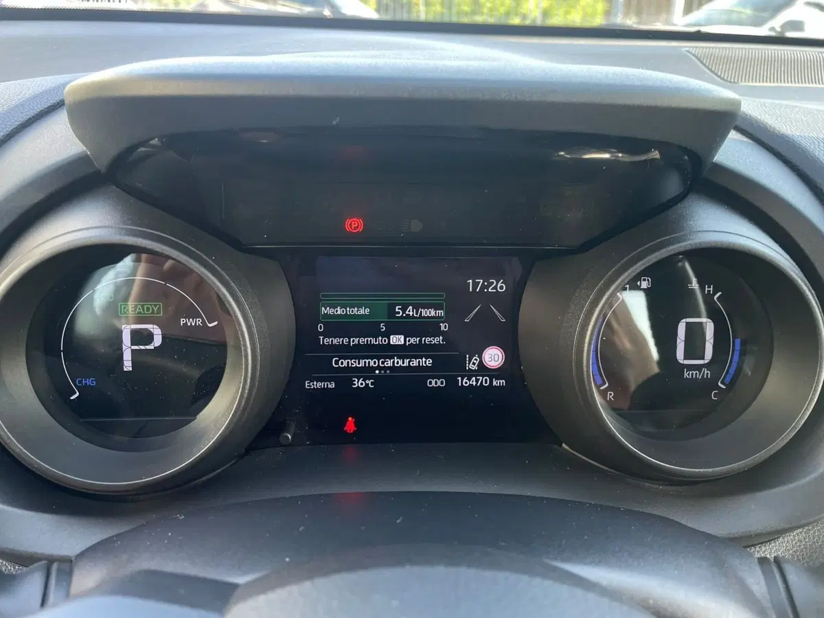 Toyota Yaris usata a Piacenza (16)