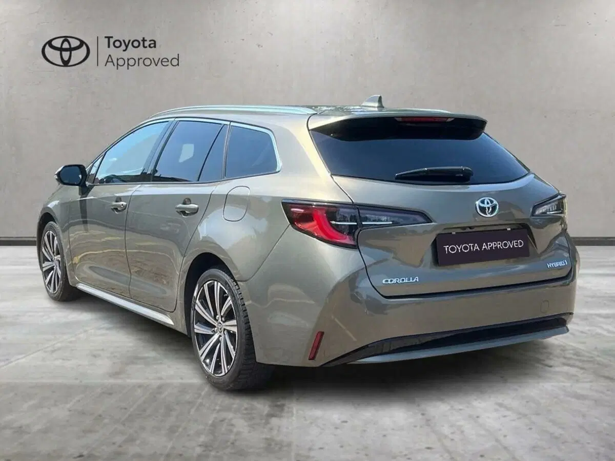 Toyota Corolla Touring Sports usata a Lecco (5)