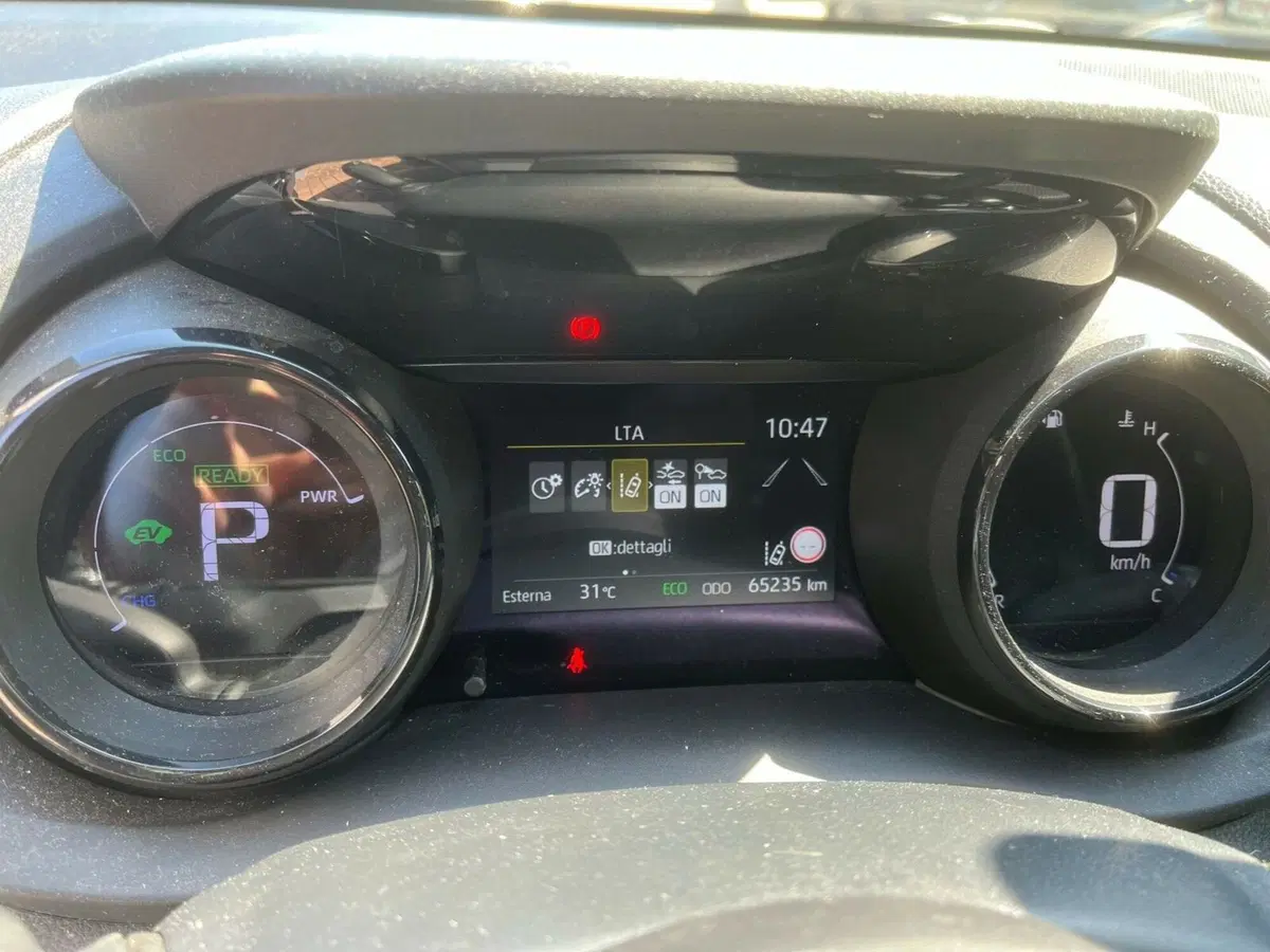 Toyota Yaris usata a Lecco (10)