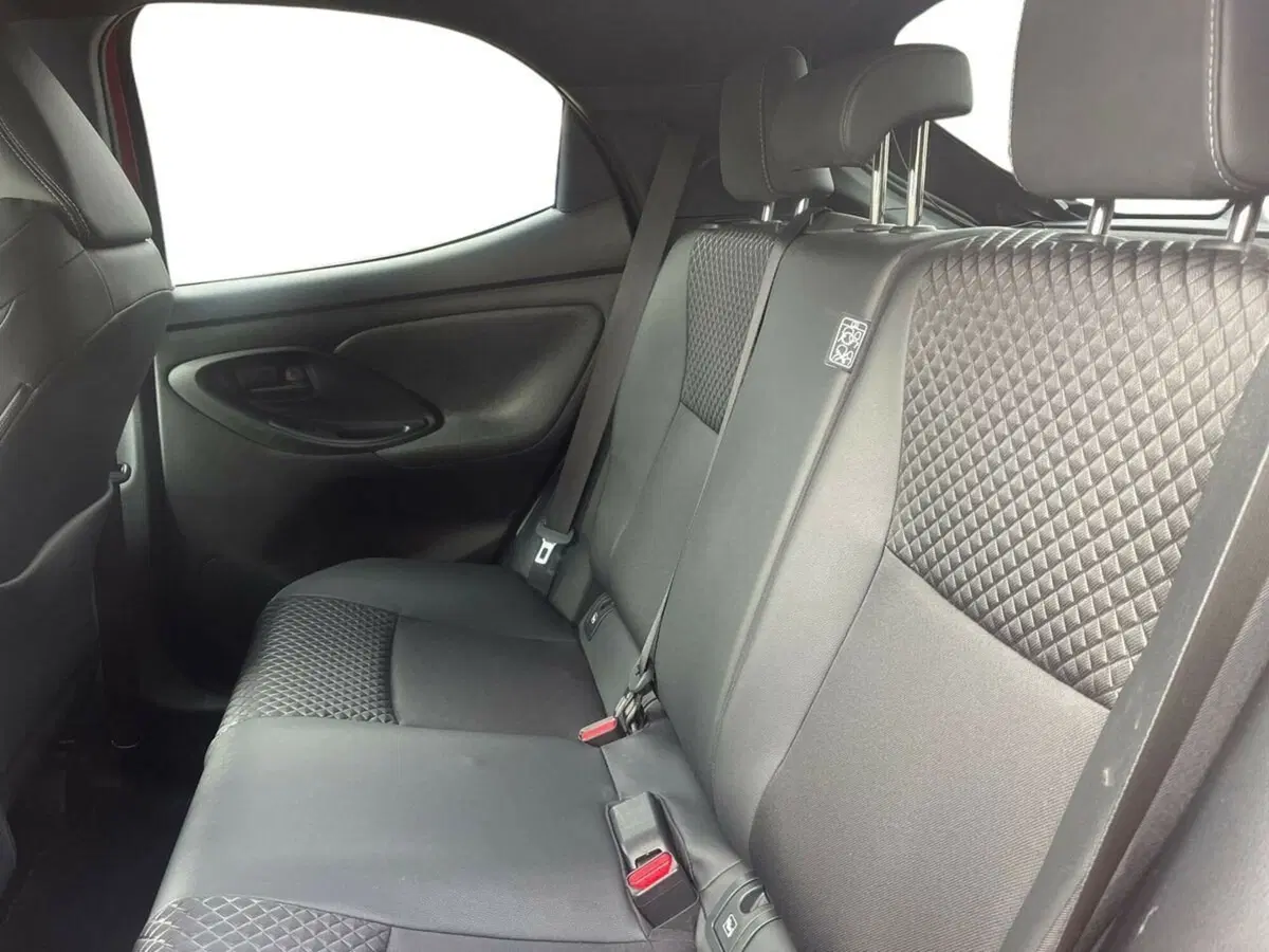 Toyota Yaris usata a Lecco (12)