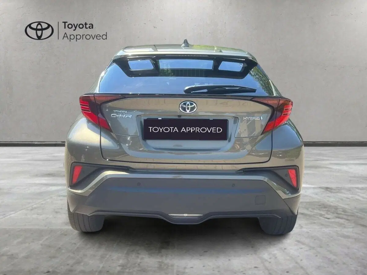 Toyota Toyota C-HR usata a Lecco (12)