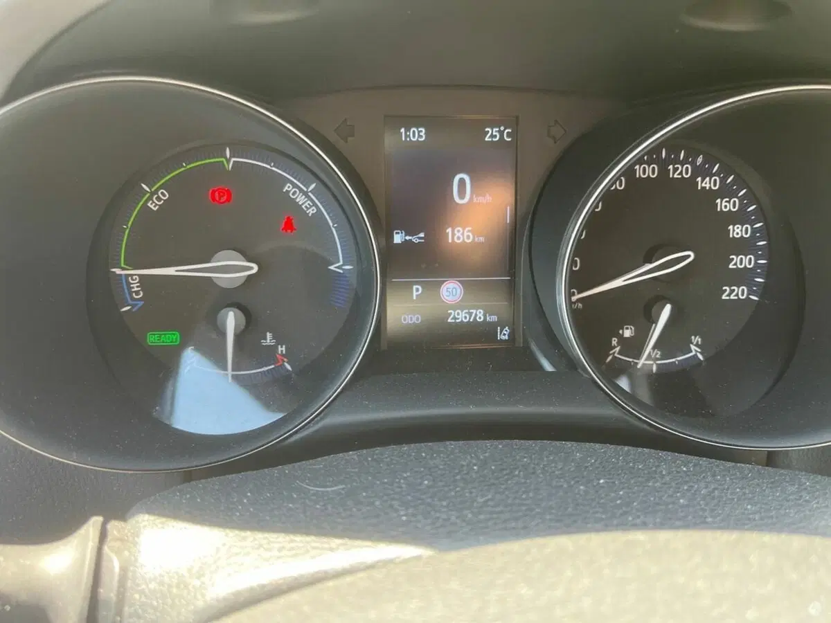 Toyota Toyota C-HR usata a Lecco (9)