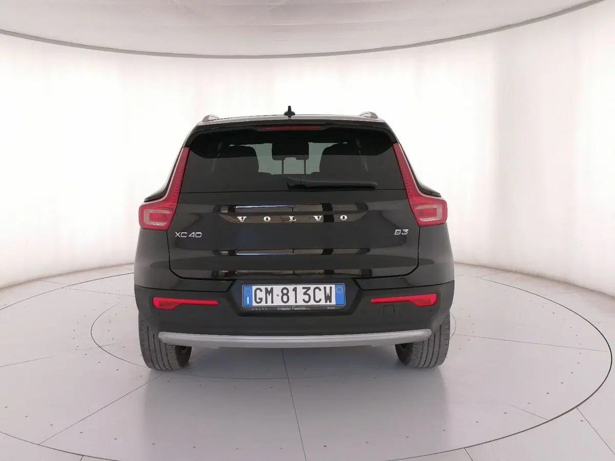 Volvo XC40 usata a Roma (4)