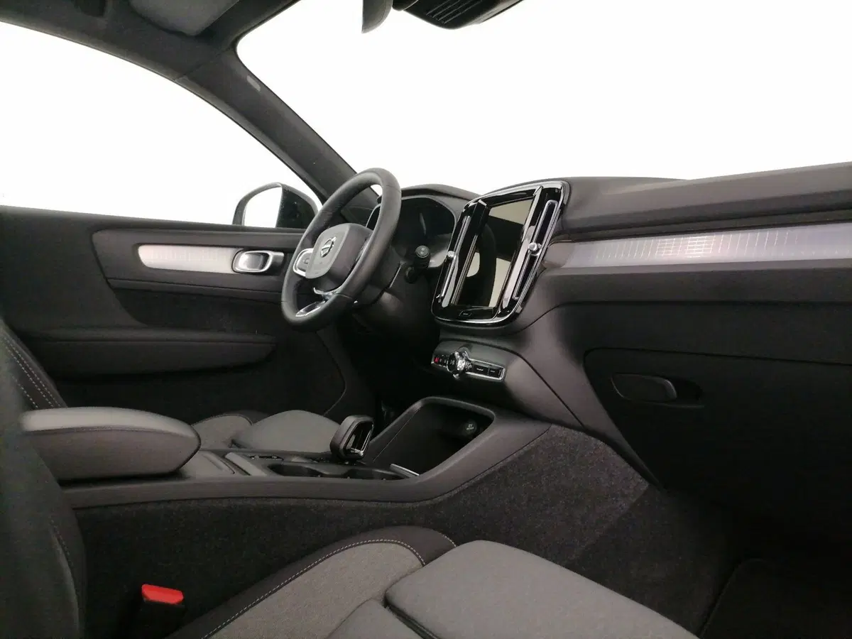 Volvo XC40 usata a Roma (7)
