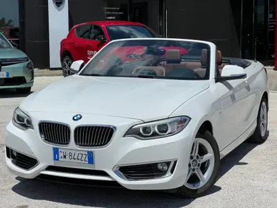 BMW Serie 2 Cabrio 218i  Luxury del 2016 usata a Matera