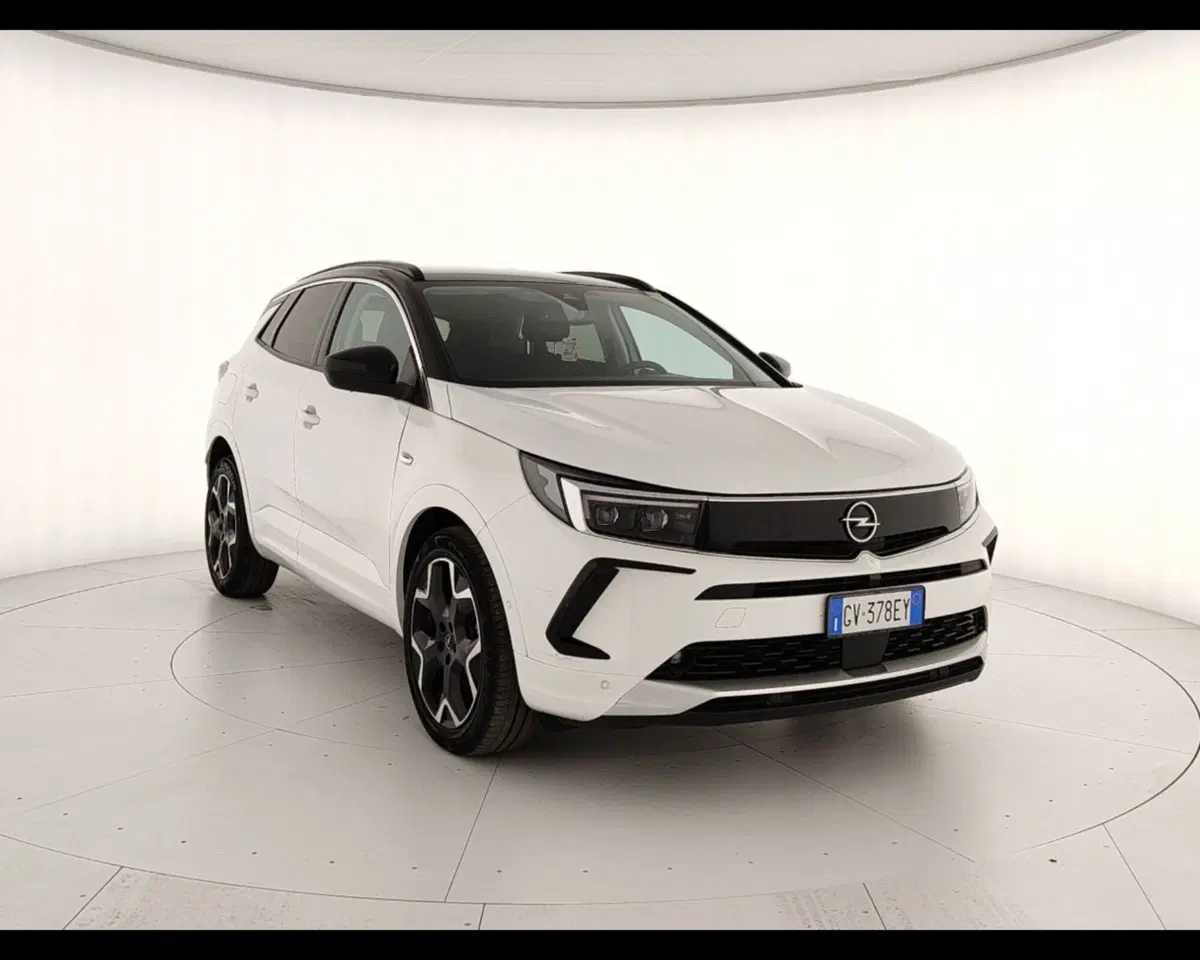 Opel Grandland usata a Caserta