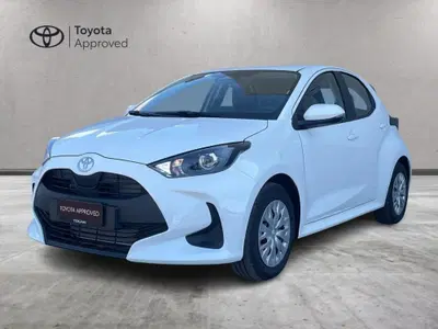 Toyota Yaris 1.5 Hybrid 5 porte Energy nuova a Ragusa