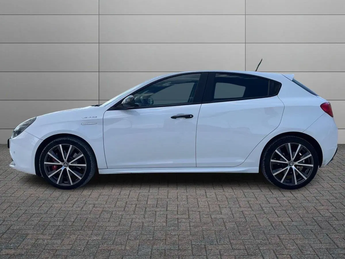 Alfa Romeo Giulietta usata a Ragusa (2)