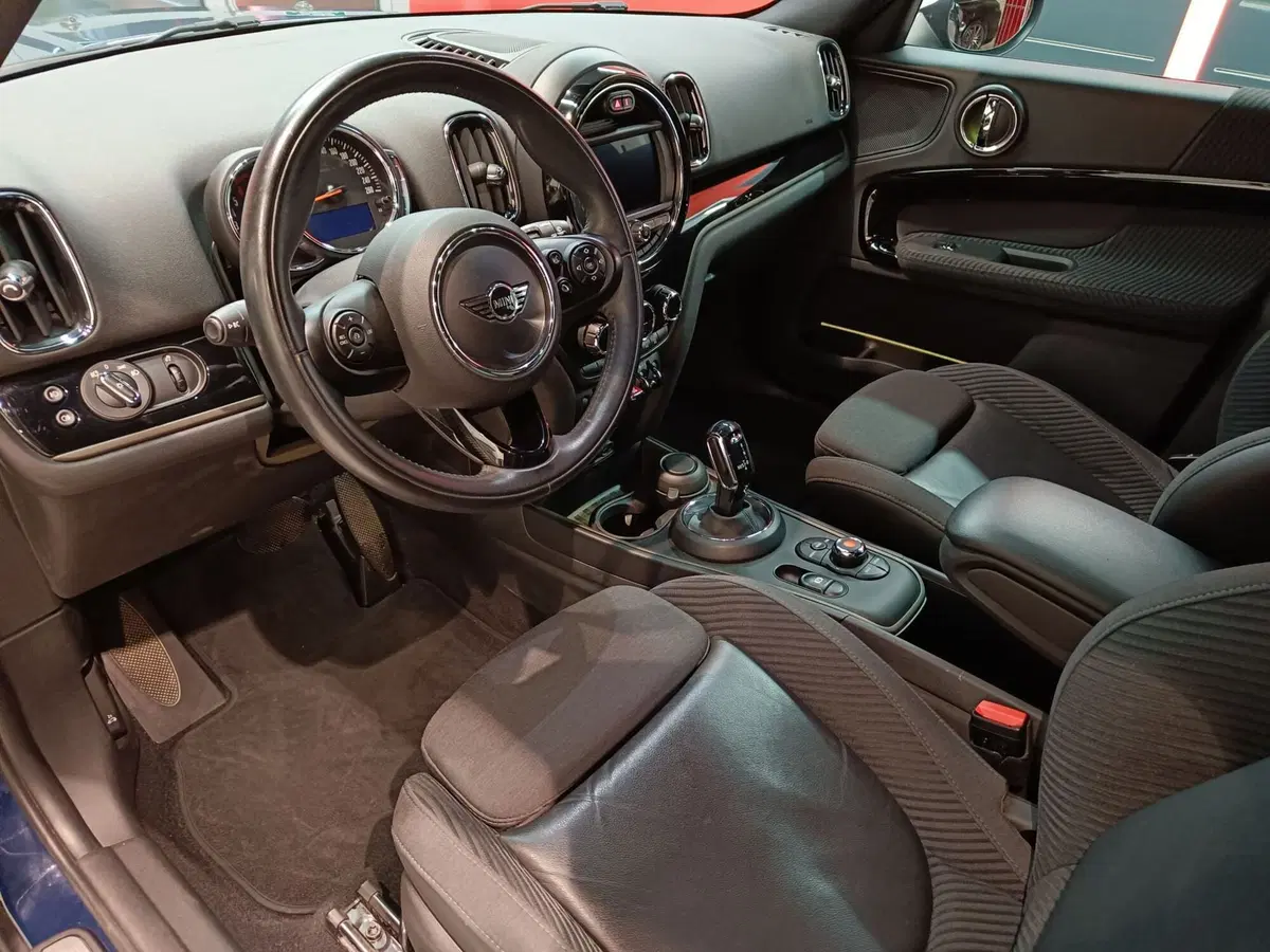 MINI Mini Countryman usata a Lucca (15)