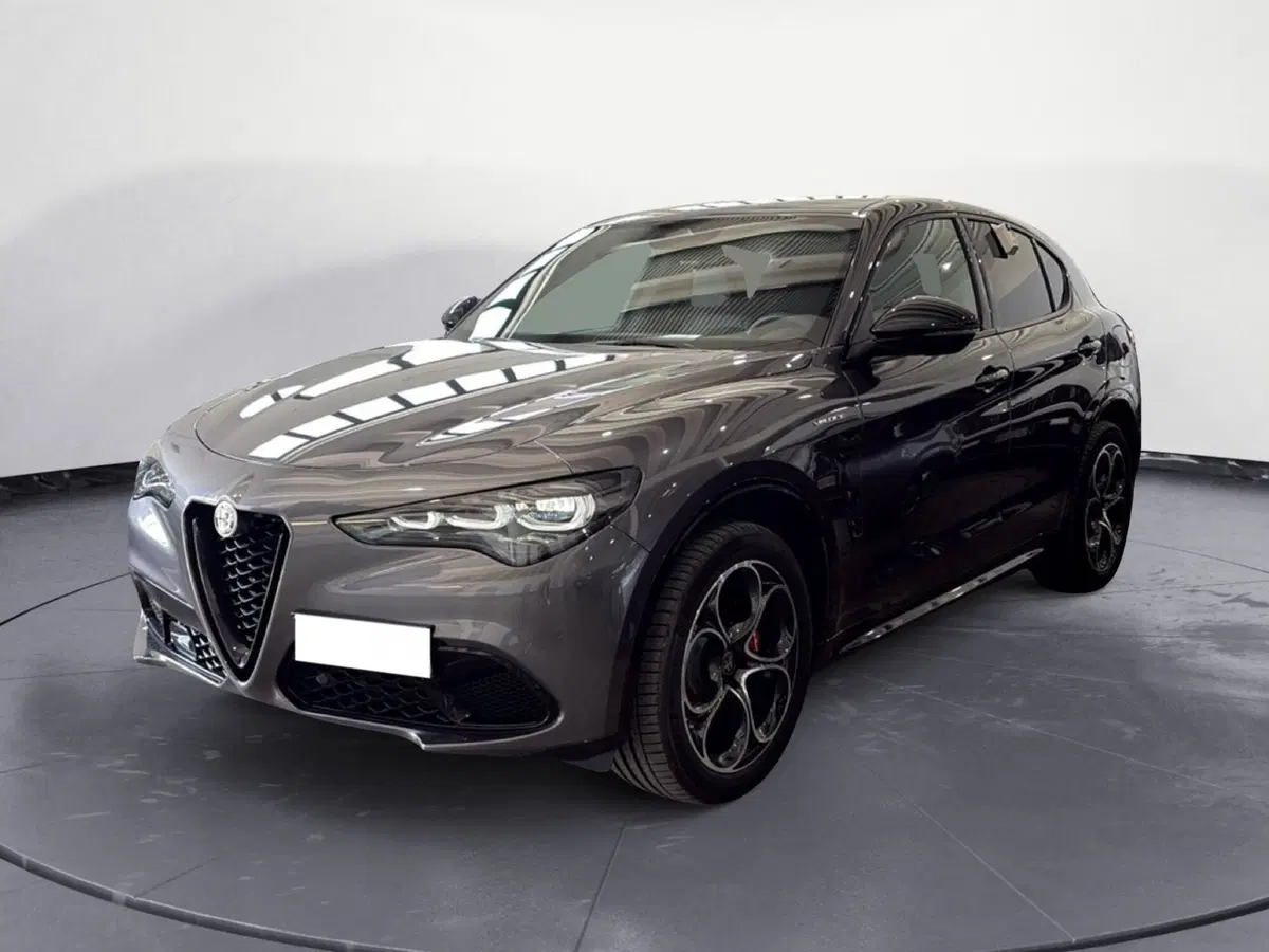 Alfa Romeo Stelvio nuova a Agrigento