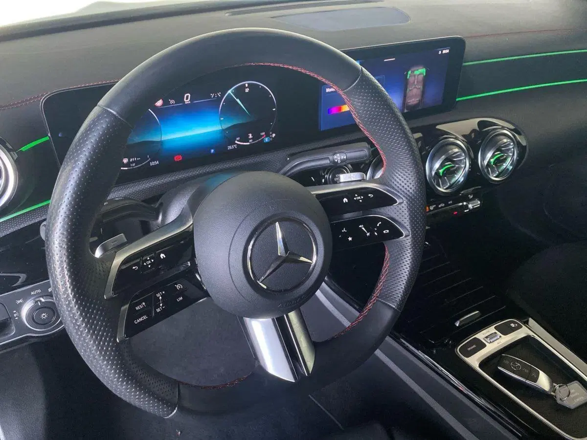 Mercedes-Benz CLA usata a Bergamo (11)