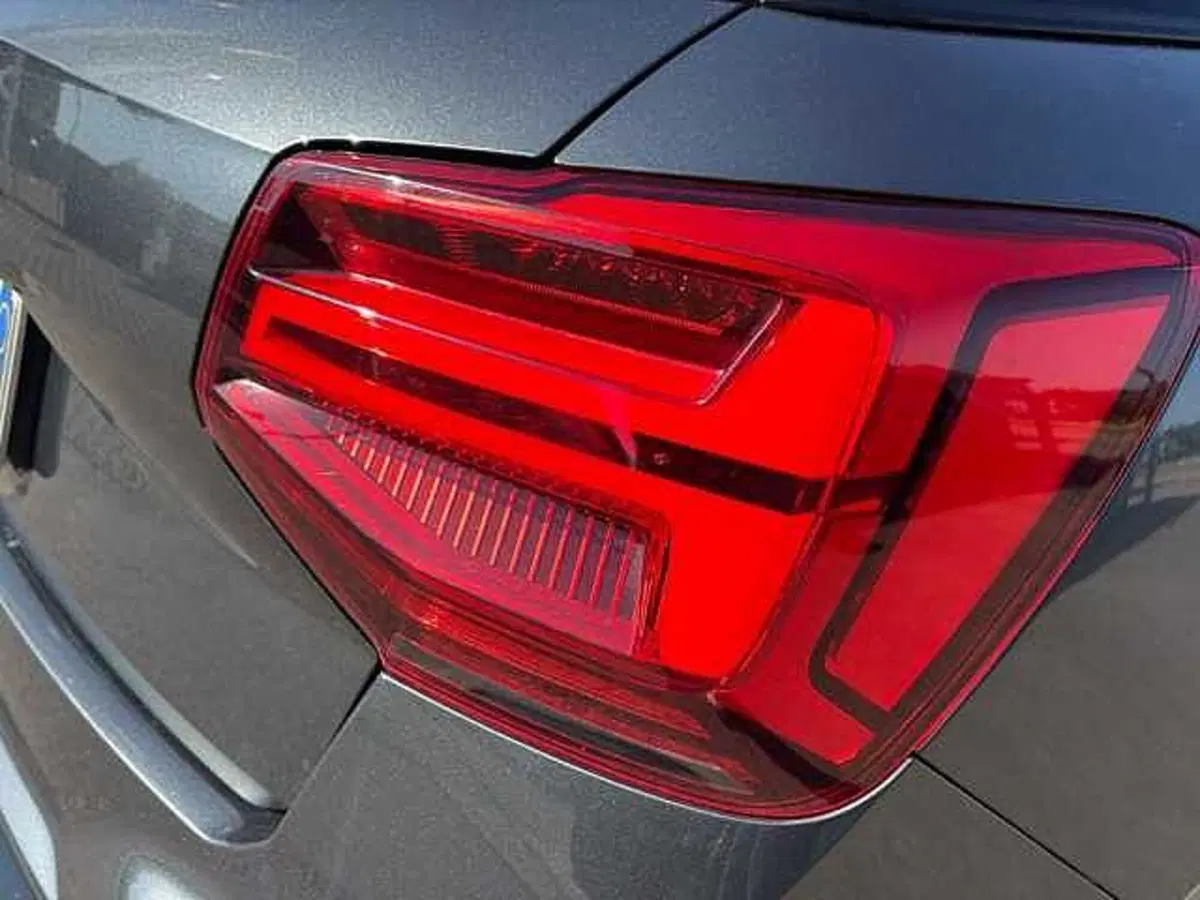 Audi Q2 usata a Siena (10)