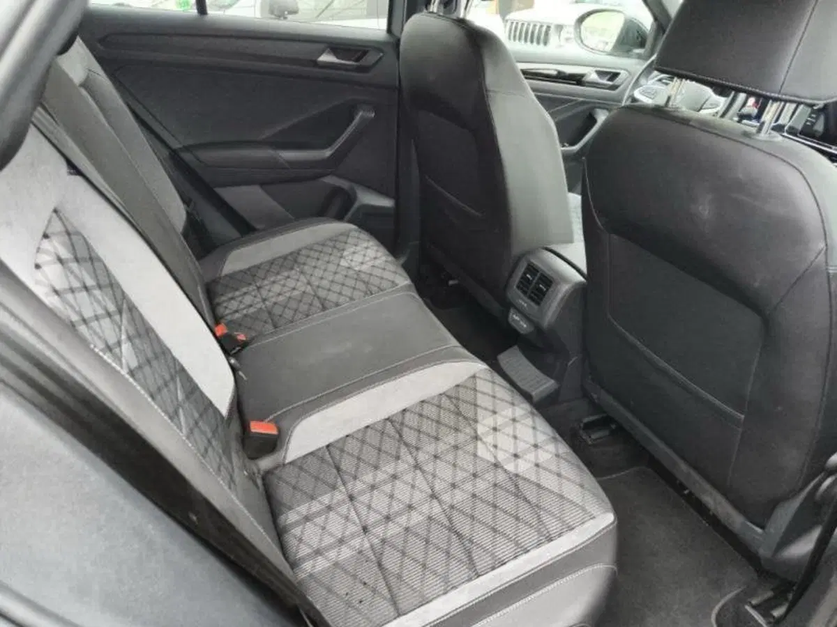 Volkswagen T-Roc usata a Bologna (5)