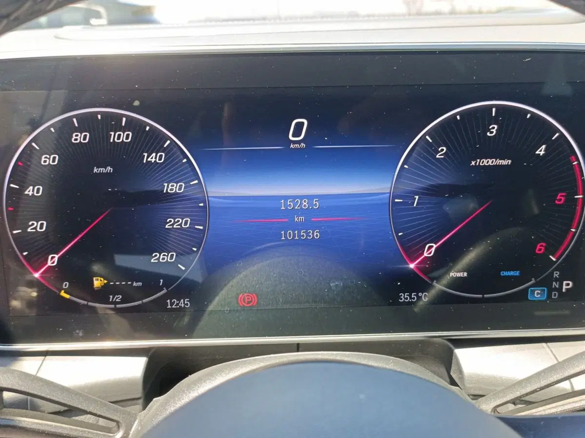 Mercedes-Benz GLC SUV usata a Bari (13)
