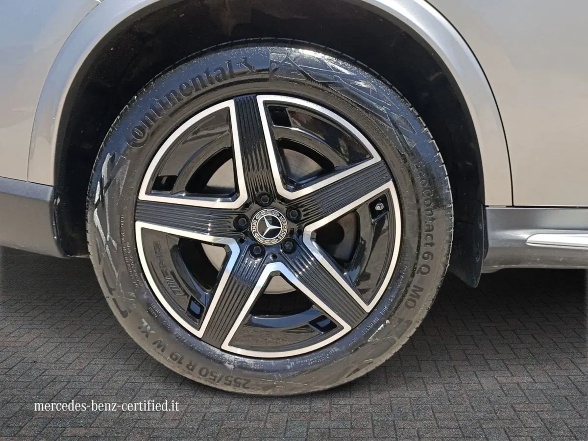 Mercedes-Benz GLC SUV usata a Bari (17)