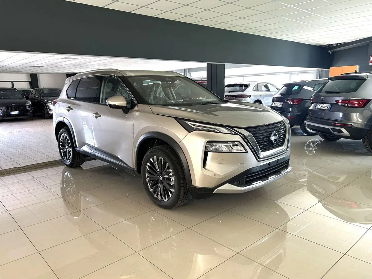 Nissan X-Trail nuova a Ferrara (3)