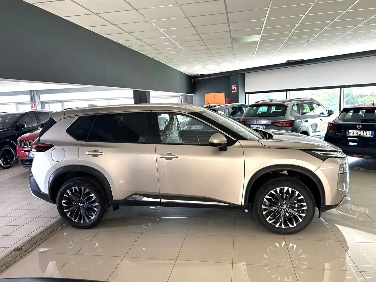 Nissan X-Trail nuova a Ferrara (4)