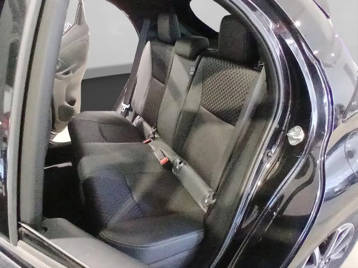 Toyota Yaris usata a Genova (10)
