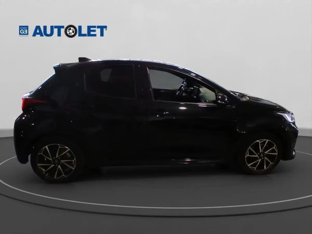 Toyota Yaris usata a Genova (4)