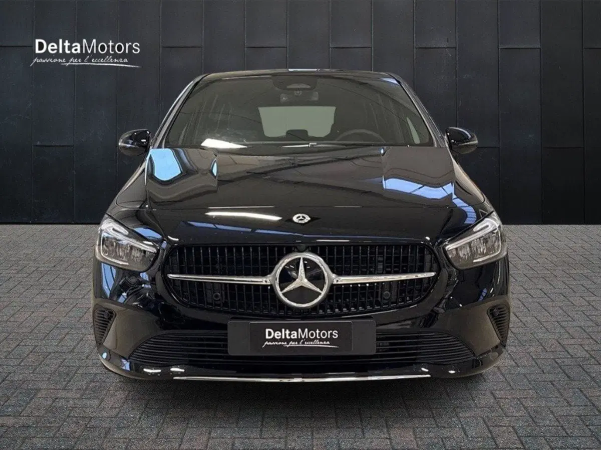 Mercedes-Benz Classe B nuova a Ancona (6)