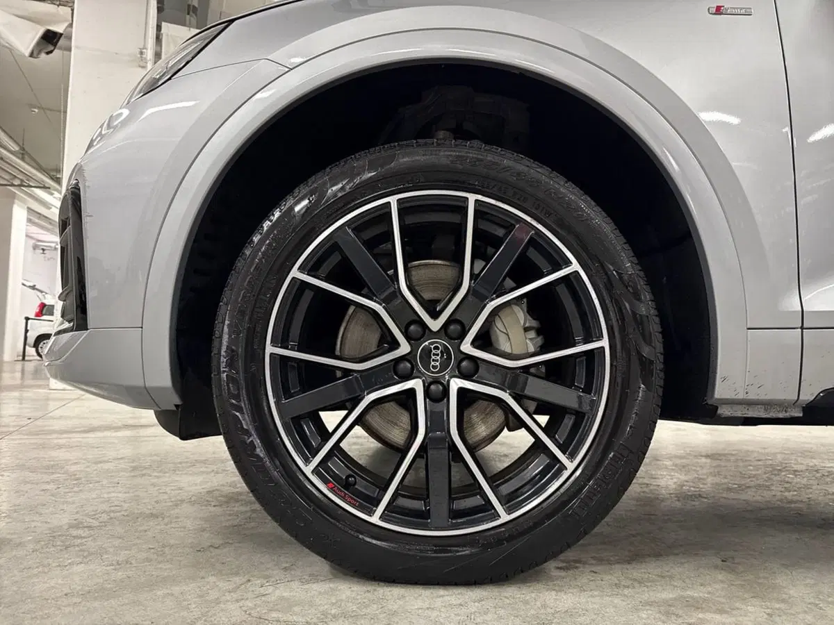 Audi Q5 Sportback usata a Macerata (8)