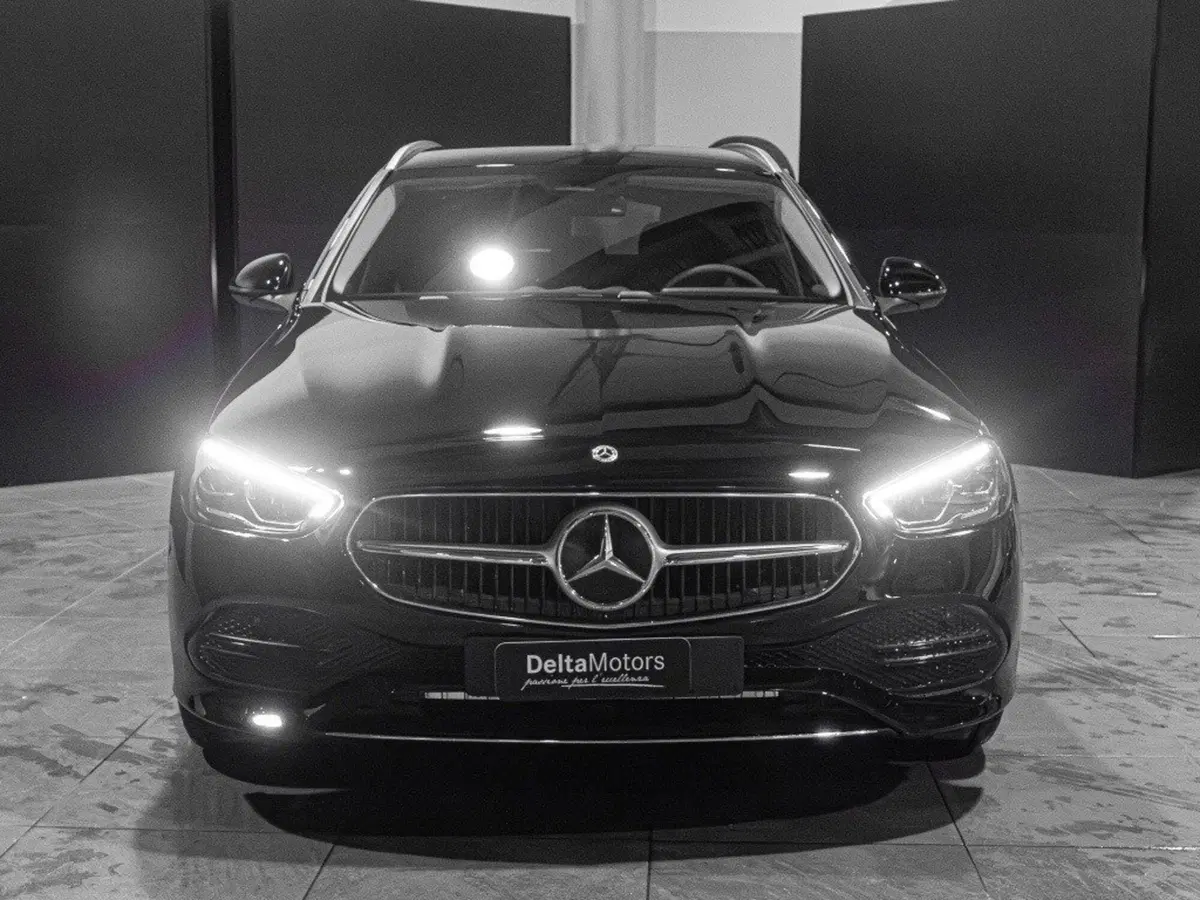 Mercedes-Benz Classe C Station Wagon nuova a Ancona (5)
