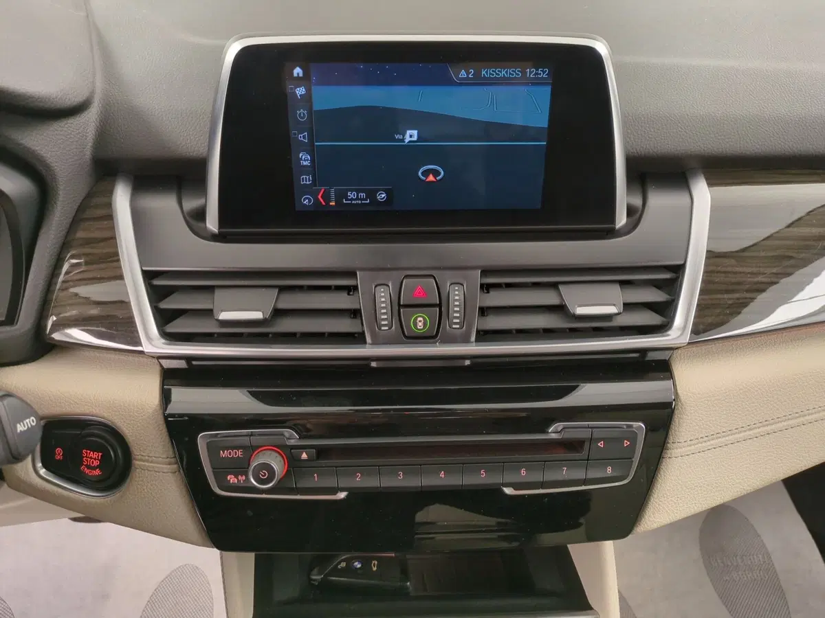 BMW Serie 2 Active Tourer usata a Avellino (20)
