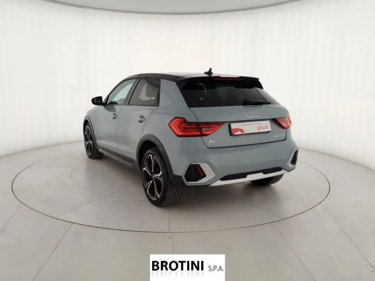 Audi A1 Sportback usata a Massa-Carrara (2)