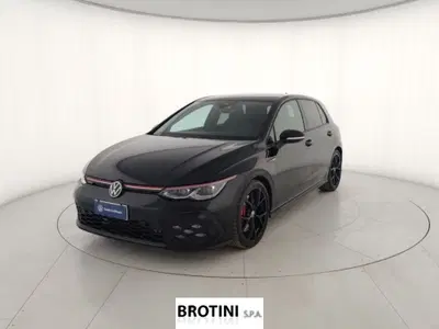 Volkswagen Golf 2.0 TSI GTI DSG del 2023 usata a Massa