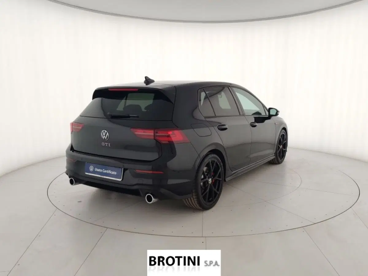 Volkswagen Golf usata a Massa-Carrara (3)