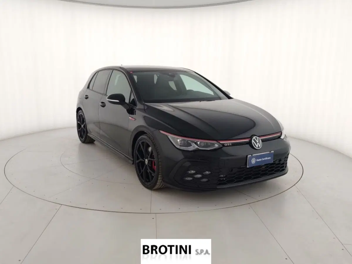 Volkswagen Golf usata a Massa-Carrara (4)