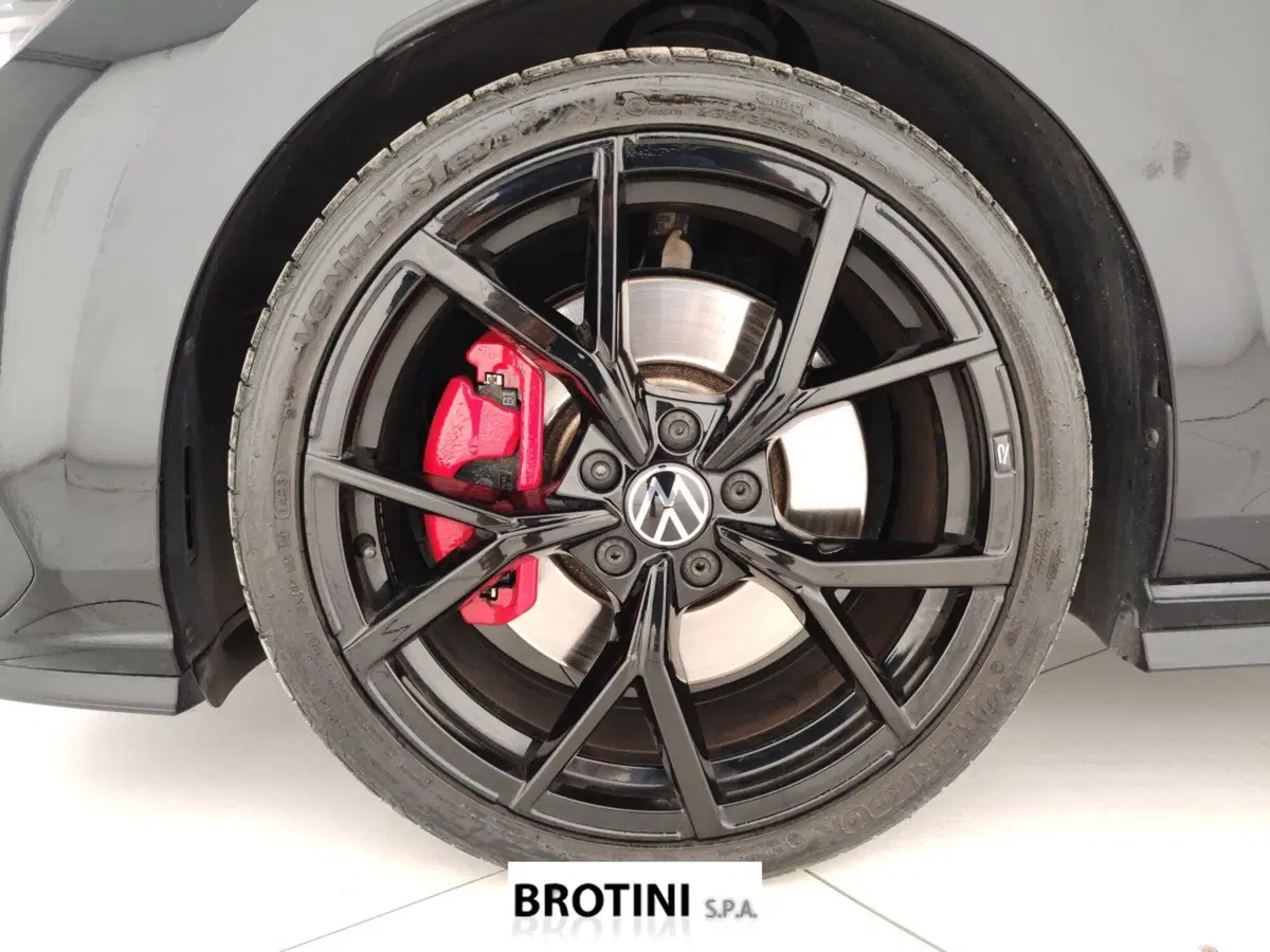 Volkswagen Golf usata a Massa-Carrara (6)