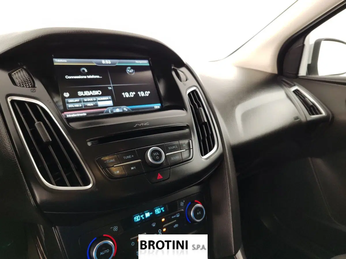 Ford Focus Station Wagon usata a Massa-Carrara (12)