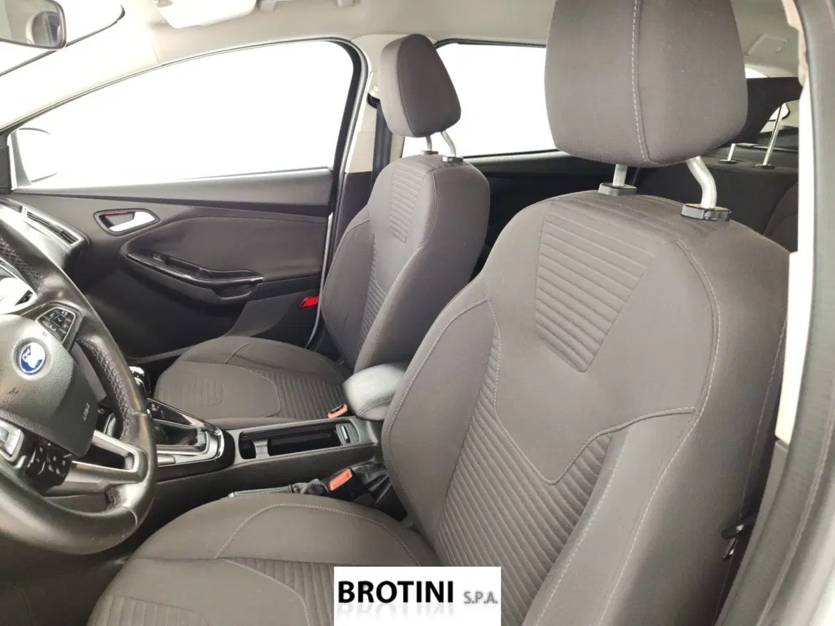 Ford Focus Station Wagon usata a Massa-Carrara (9)