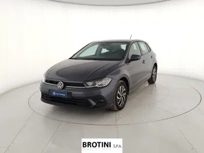 Volkswagen Polo 1.0 tsi Life 95cv del 2025 usata a Massa