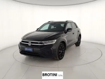 Volkswagen T-Roc 1.0 TSI R-Line del 2023 usata a Massa
