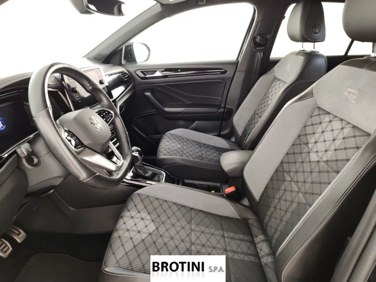 Volkswagen T-Roc usata a Massa-Carrara (12)
