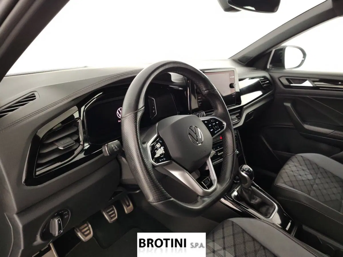 Volkswagen T-Roc usata a Massa-Carrara (6)
