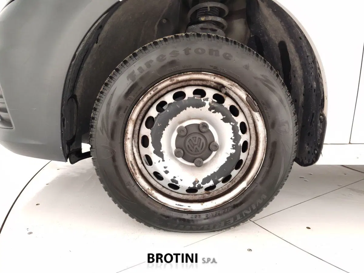 Volkswagen Caddy usata a Massa-Carrara (7)
