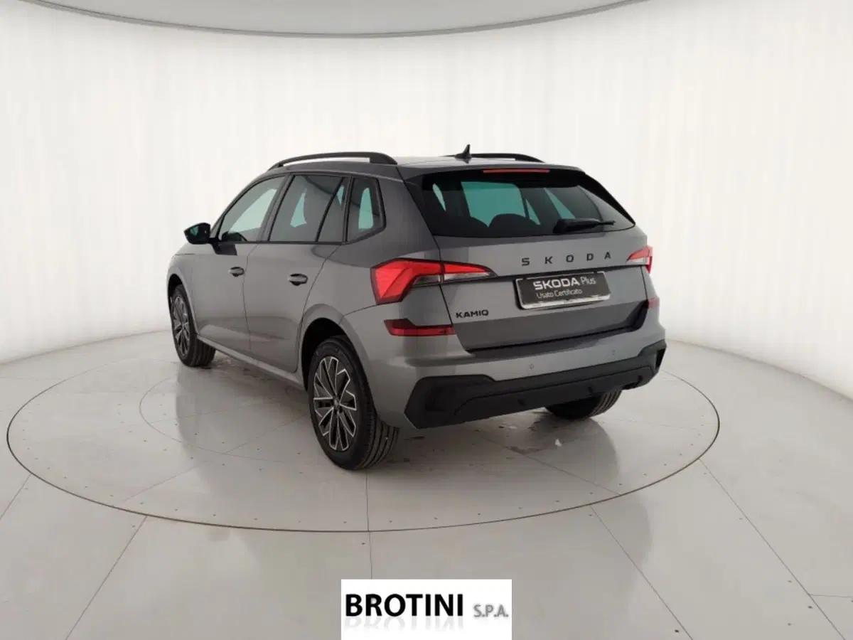 Skoda Kamiq nuova a Massa-Carrara (2)