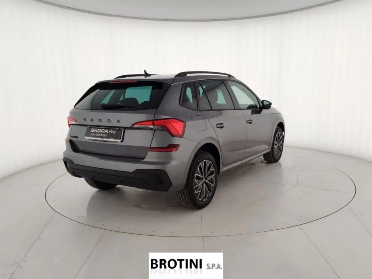 Skoda Kamiq nuova a Massa-Carrara (3)