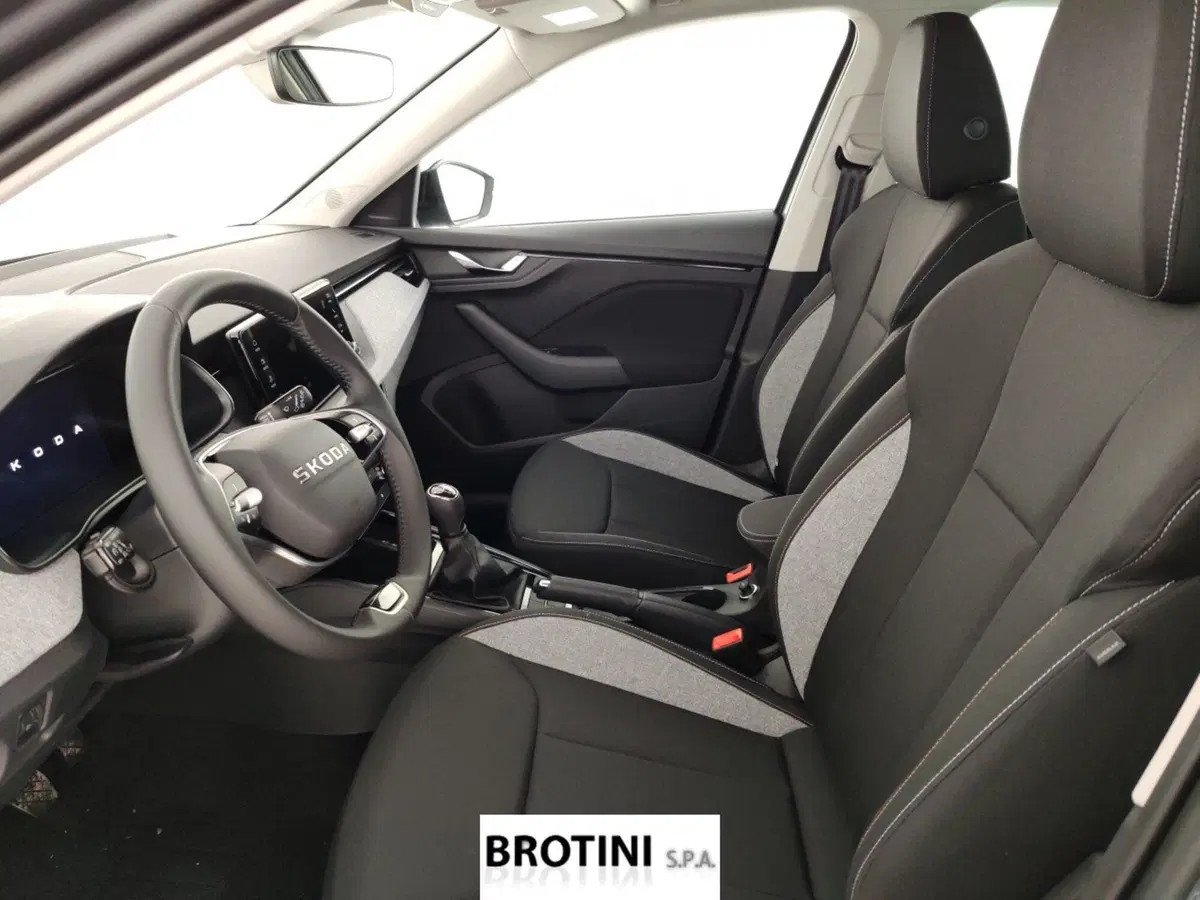 Skoda Kamiq nuova a Massa-Carrara (7)